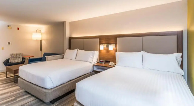 Двухместный люкс Holiday Inn Express Hotel & Suites Jacksonville-South by IHG
