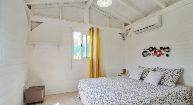 Bungalow With one Bedroom in Petit Bourg, With Pool Access, Enclosed G, Prenota Casa vacanze Hotel a Basse-Terre con piscina, Piscina