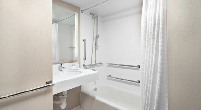 Шестиместный люкс SpringHill Suites Houston Hobby Airport