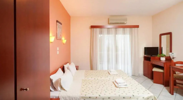 Студия Hotel Makrina