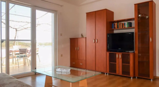 Apartment Katica Krattigen 36671, Prenota Appartamento Hotel a Isole Quarnerine con parcheggio, Parcheggio