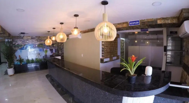 Kamaleb Farallones Hotel