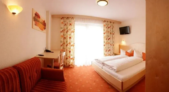 Apart Garni Hax'n Tenne, Rezervovat Hotel Hotely v Tyrolsko se snídaní, Snídaně