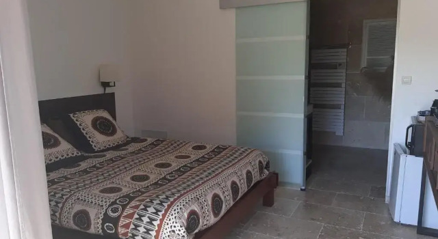 Chambre D Hote, Prenota Hotel Hotel a Alvernia con parcheggio, Parcheggio