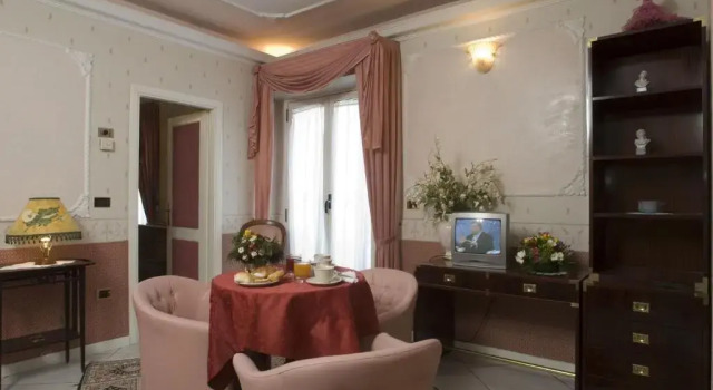 Четырёхместный номер Hotel Vienna Ostenda e Ristorante il Danubio