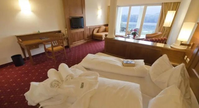 Полулюкс Gartenhotel & Weingut Pfeffel Dürnstein
