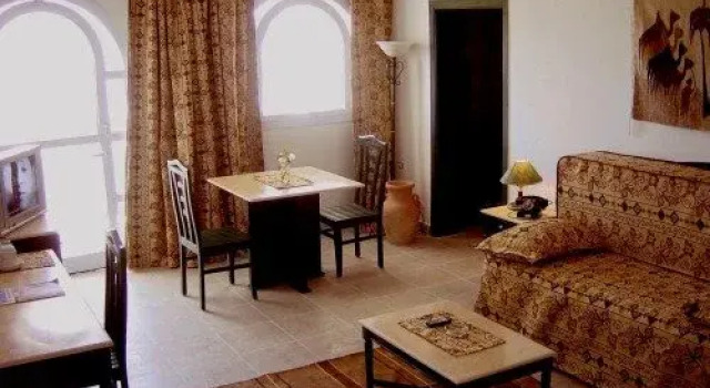 Swisscare Nuweiba Resort Hotel, Забронировать Курортный отель Отели Нувейба с парковкой, Парковка