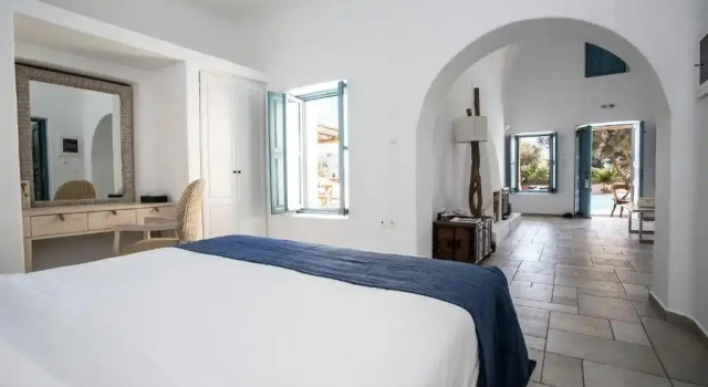 Black Rose Suites