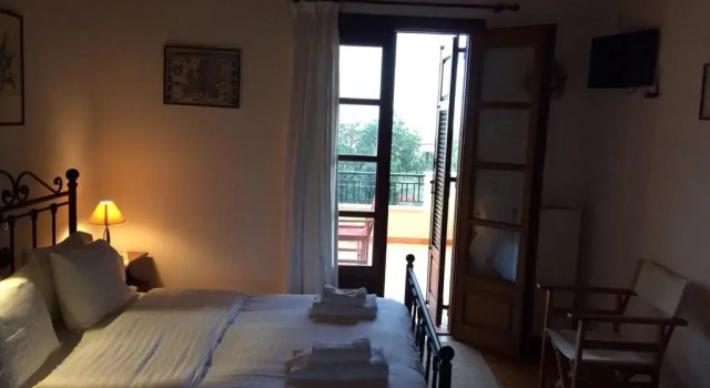 Студия Alexandraki Rooms