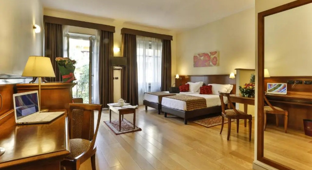 Четырёхместный номер Standard Hotel & Residence Torino Centro - Stazione Porta Susa
