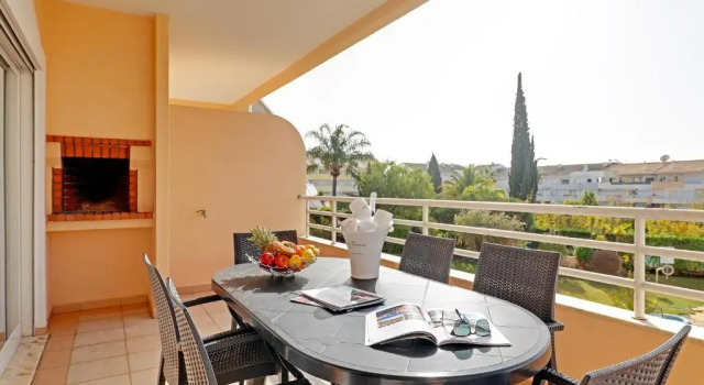 Апартаменты с балконом Palm Beach Apartment