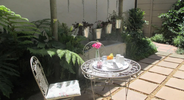 Двухместный номер Standard с видом на сад At Rosies KiteHouse Backpacker-Hostel-direct bookings only