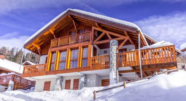 Chalet L'Ecureuil, Забронировать Шале Виллы Овернь-Рона-Альпы, Вилла