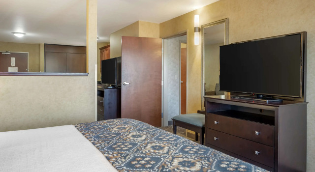 Четырёхместный люкс с 2 комнатами Best Western Plus Ponderay Mountain Lodge Sandpoint