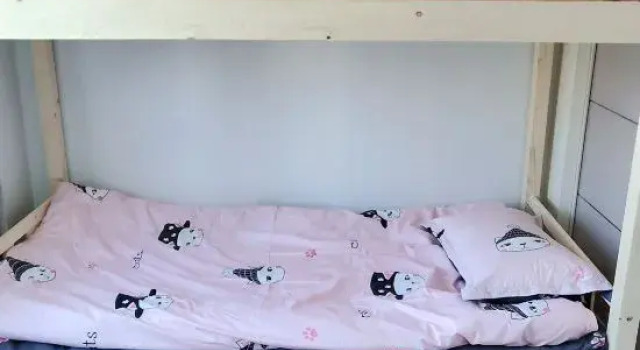 Люкс A youth hostel·B&B with sea views (Golden Beach Beer City)