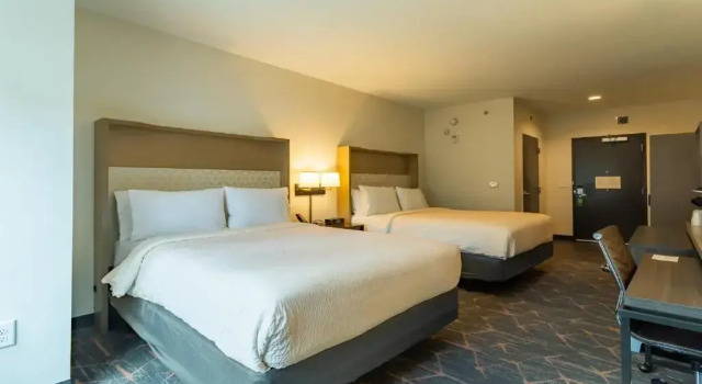 Четырёхместный номер Standard Courtyard® by Marriott® Atlanta Dunwoody