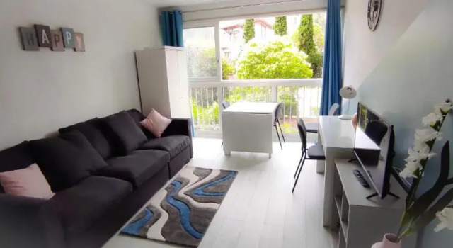 Studio 26m2 centre ville rénové avec parking privé, Забронировать Апартаменты/квартира Апартаменты Ла-Гранд-Мот, рядом с Туристический офис Ла Гранд-Мот, Апартаменты/квартира