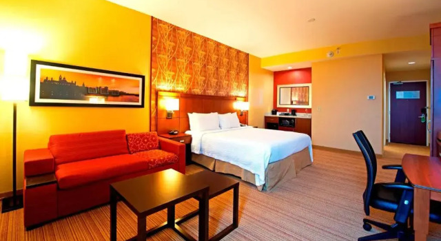 Номер Standard Courtyard by Marriott Ottawa East