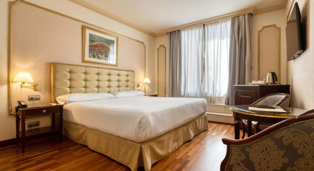 Hotel Roger de Lluria Barcelona