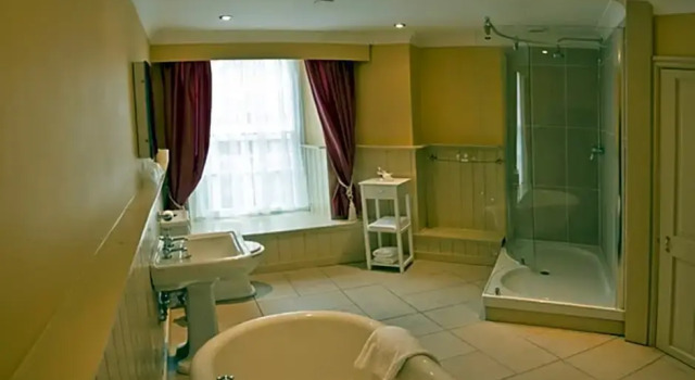 Двухместный люкс Standard The Castle Hotel