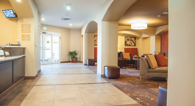 Candlewood Suites Denver North - Thornton by IHG, 预订 酒店 桑顿 科罗拉多州