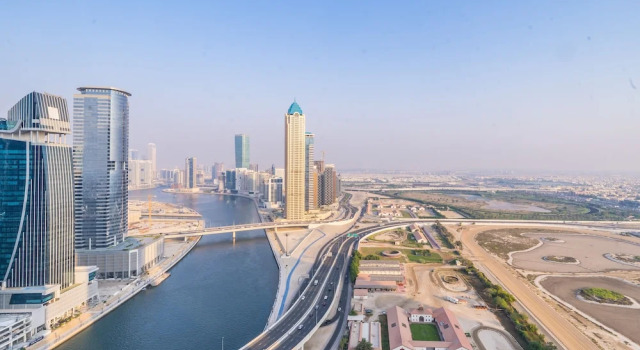 Jaw-dropping Canal and Skyline Views, Close to DT
