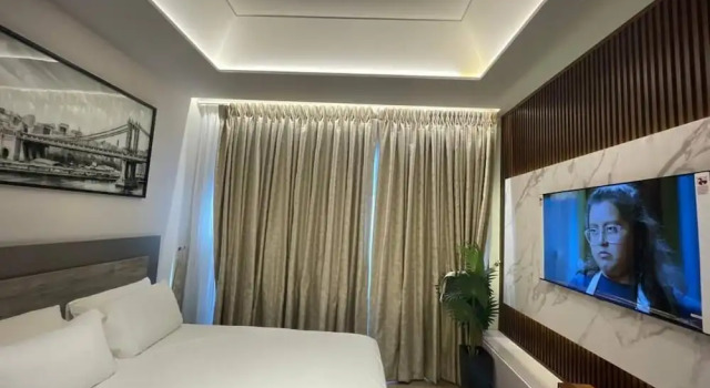 Serenity Studio Apartments at Diamond in City, Prenota Appartamento Hotel a Greater Accra con piscina, Piscina