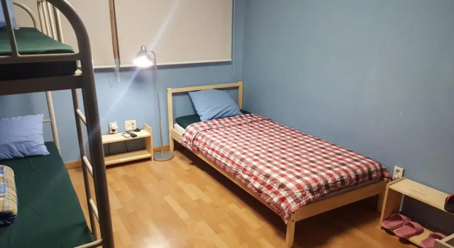 Hostel Maru Hongdae, Забронировать Хостел Хостелы Сеула, рядом с Магазин Butter zakka, Хостел