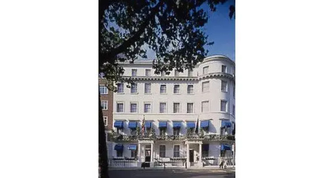 Номер Standard Дуплекс London Elizabeth Hotel