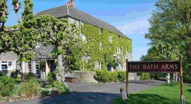The Bath Arms Hotel, Book Hotel Cheddar Mendip Hills