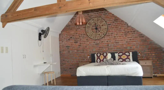 Birdsonghouse, Prenota Hotel Hotel 4 stelle a Flanders, 4*