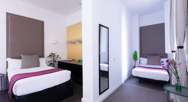 Трёхместный номер Standard Amra Barcelona Caspe