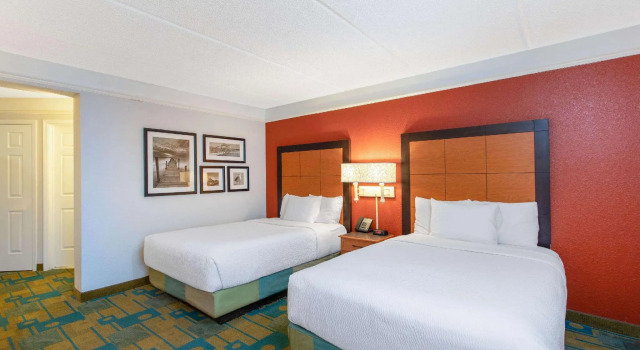Четырёхместный номер Standard La Quinta by Wyndham Jacksonville Butler Blvd