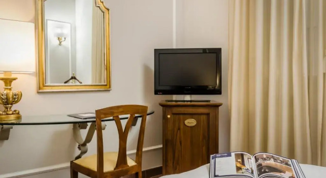 Одноместный номер Eurostars Centrale Palace Hotel