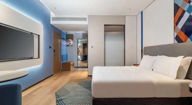 Двухместный номер Standard Holiday Inn Express Sihui City Center
