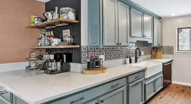 Коттедж 3390 Pine Hill Road 2 Bedroom Home