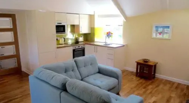 Cobblers Cottage, Varaa Lomakoti Mökit kohteessa Merseyside, Mökki