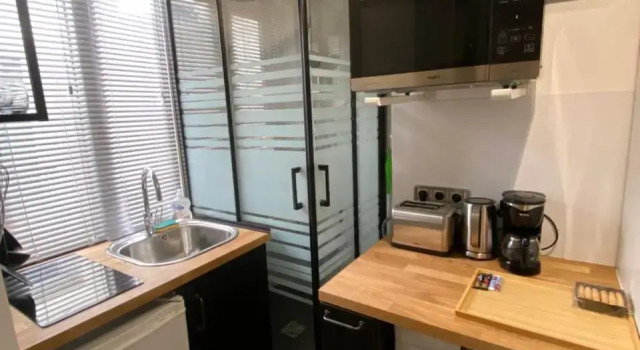 Cozy Studio Paris 5eme Metro Jussieu/Sorbonne (Adults Only), Забронировать Отель Отели Парижа с парковкой, рядом с Galerie de Minéralogie et de Géologie, Парковка