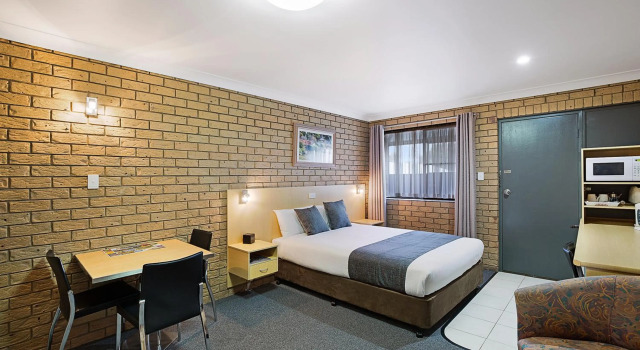 Sunray Motor Inn, Rezervasyon Otel Toowoomba Queensland