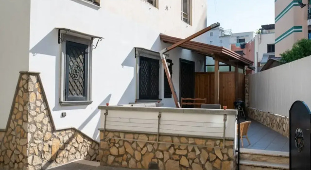 Canelli House