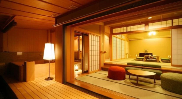 Takitei, Rezerwuj Hotel Hotele w Ishikawa z basenem, Basen