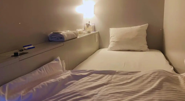 Кровать в общем номере Beagle Tokyo Hostel＆Apartments