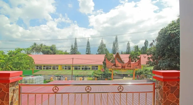 SPOT ON 1587 Graha Homestay, Rezerwuj Hotel Payakumbuh Sumatra