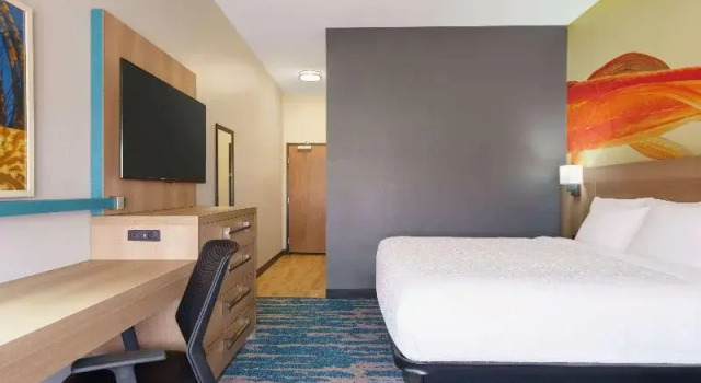 Номер La Quinta Inn & Suites by Wyndham San Antonio Seaworld LAFB