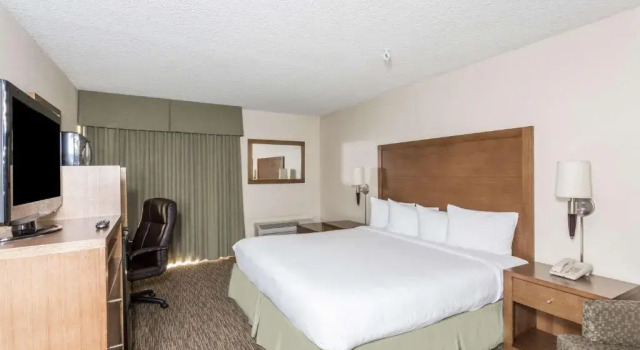 Люкс The Grand Inn Peoria