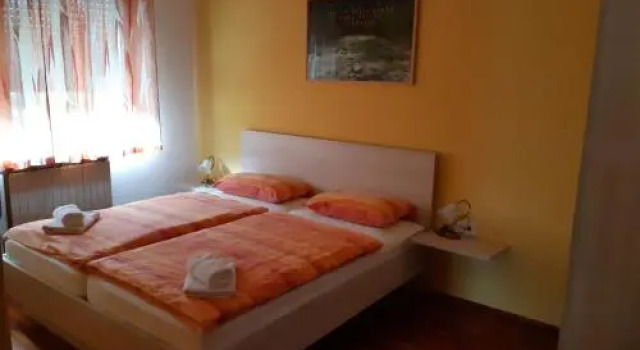 Apartment Kolman, Book Lejlighed Hoteller i Tolmin med parkering, Parkering