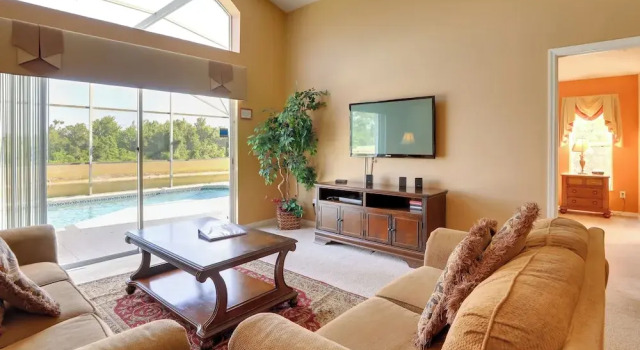 Вилла 5 Mi to Disney: Lake-view Villa in Emerald Island!
