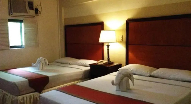 Номер Standard Crown Regency Residences Davao