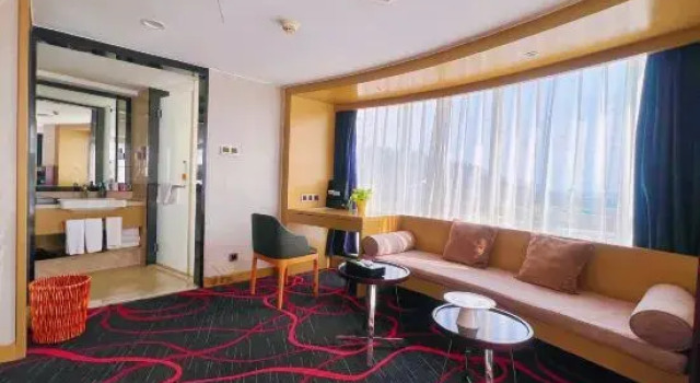 Номер Executive Qingdao Sophia International Hotel