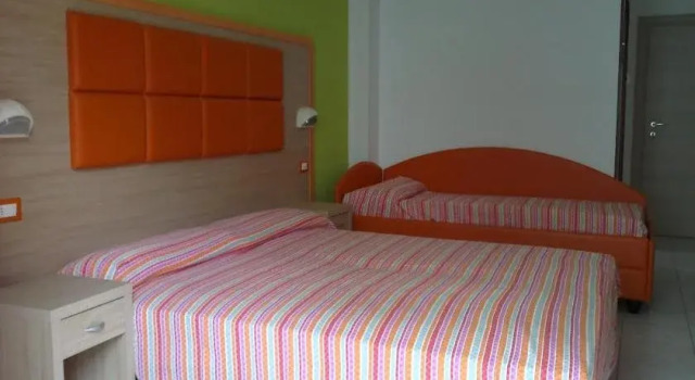 Hotel Consul, Забронировать Отель Каттолика Побережье Римини, рядом с Аквариум Le Navi